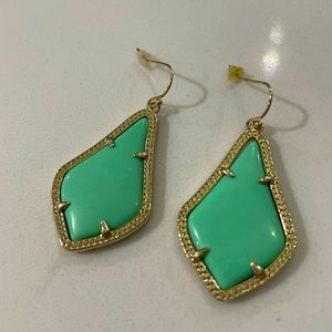 LIKE NEW Kendra Scott Alex Earrings in Gold/Mint